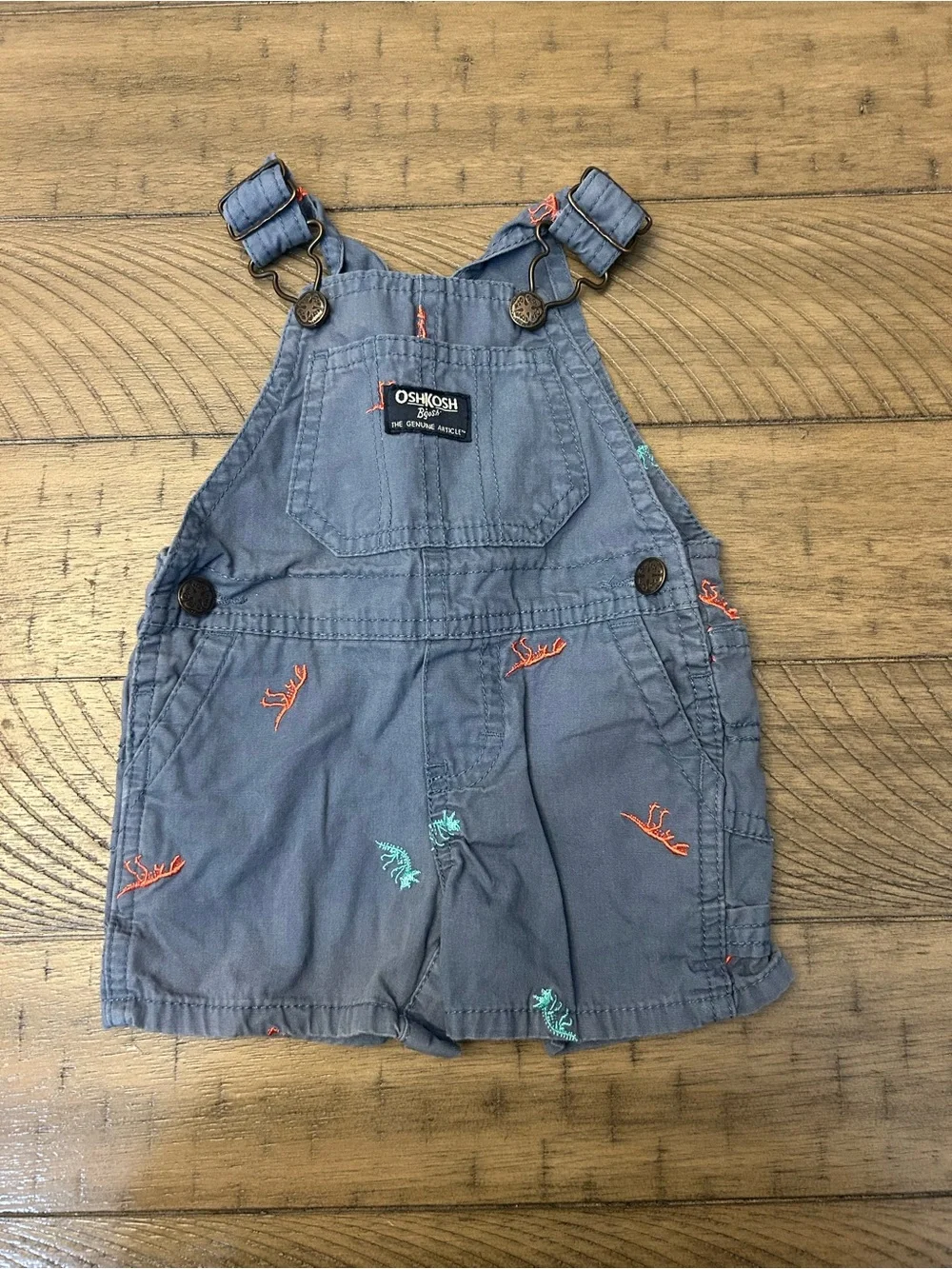 OshKosh Bgosh three 6m